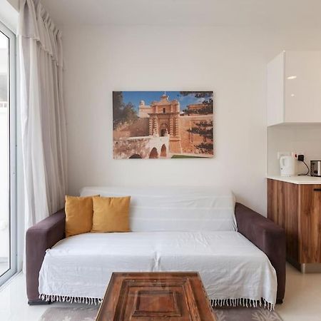 Comfy Apt With Terrace, 5 Mins To Sliema Ferries By 360 Estates Gzira Eksteriør billede