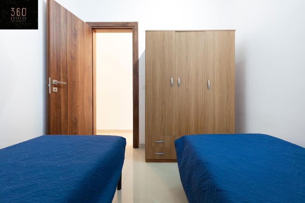 Comfy Apt With Terrace, 5 Mins To Sliema Ferries By 360 Estates Gzira Eksteriør billede